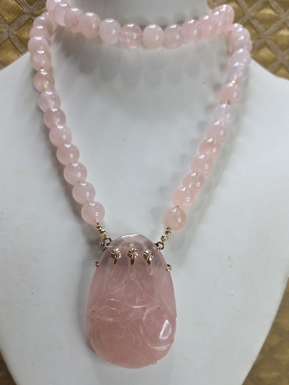 14K Solid Gold With Pink Jadeite Clasp Pendant Pre Antique Jadeite Long Necklace - Picture 13 of 16